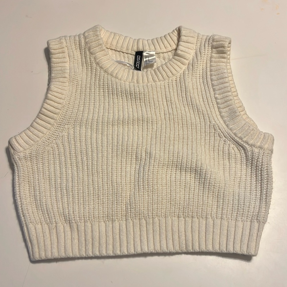 H&M Divided Women's White Cropped Knit Sweater Vest size M